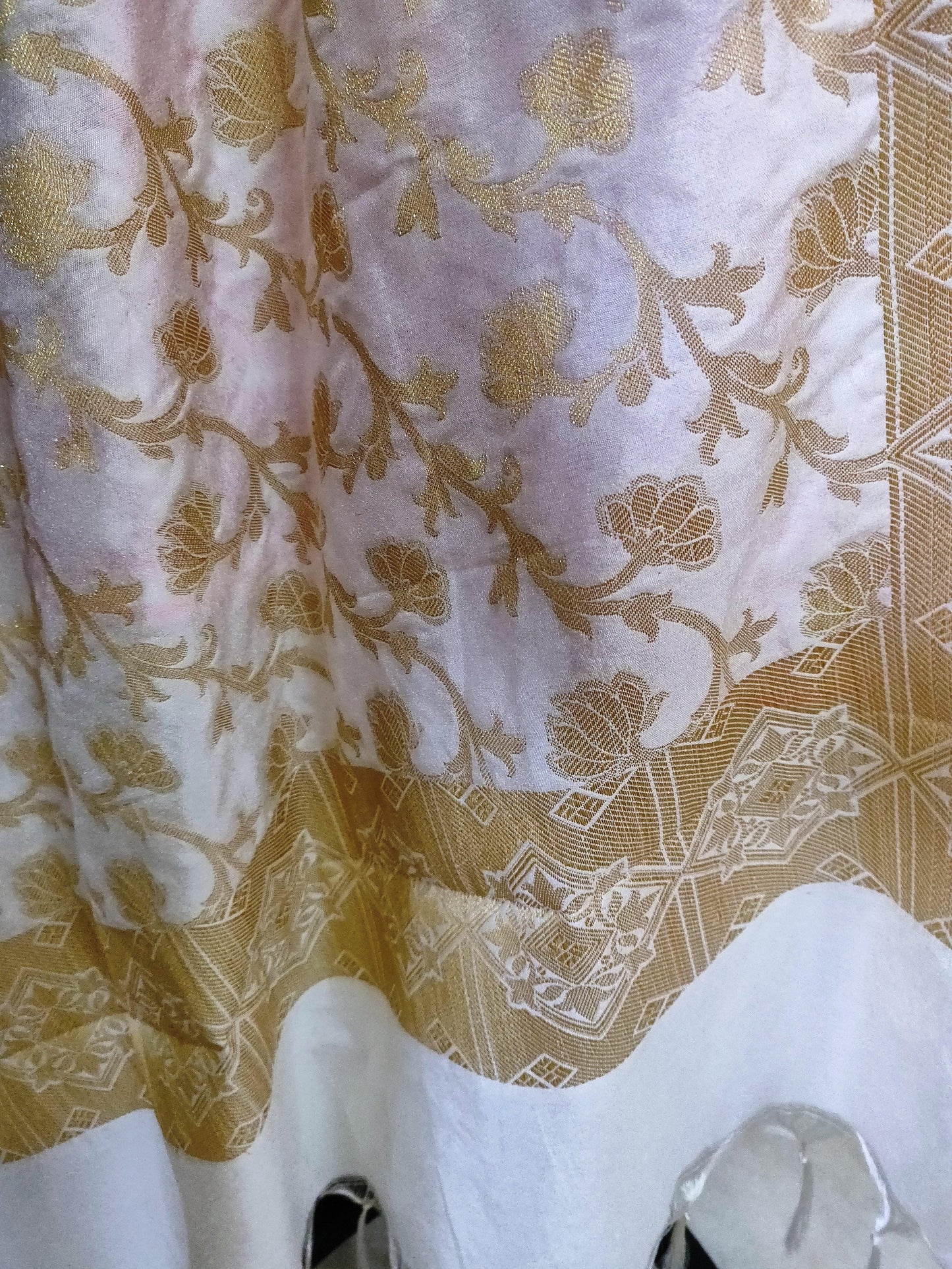 Designer White Dupion Silk Weaven Banarasi Dupatta DP26-Anvi Creations-
