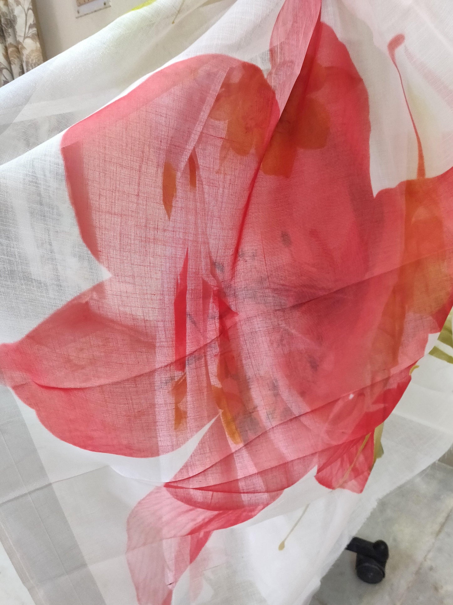 Designer Off White Floral Printed Linen Silk Saree ND05-Anvi Creations-Handloom saree,Linen Saree