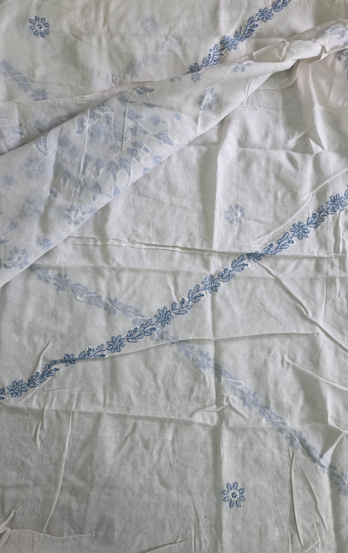 White Pure Cotton hand work Lakhnavi Chikankari saree
