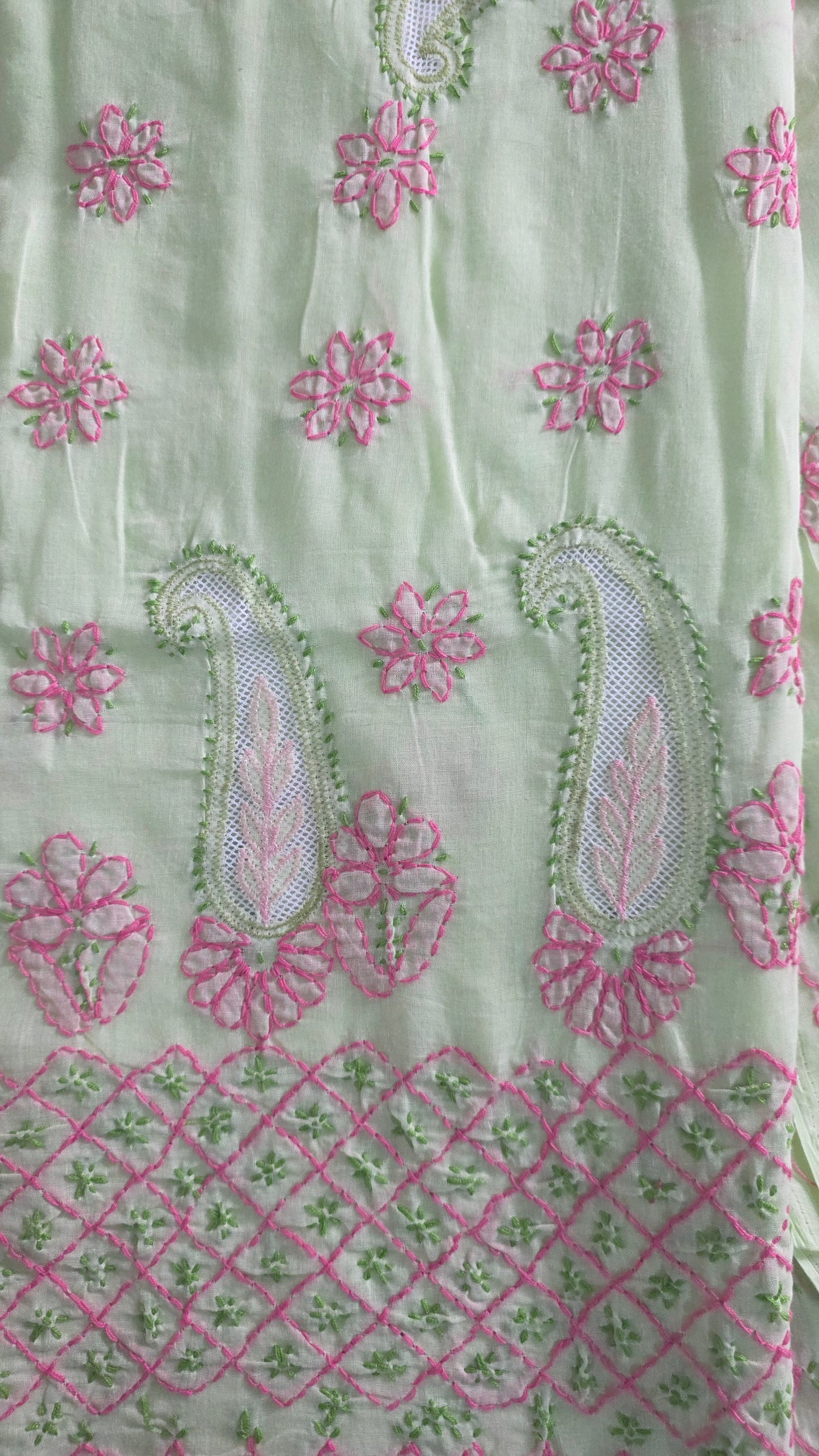 Pure Cotton Jaali work Lakhnavi Chikankari saree