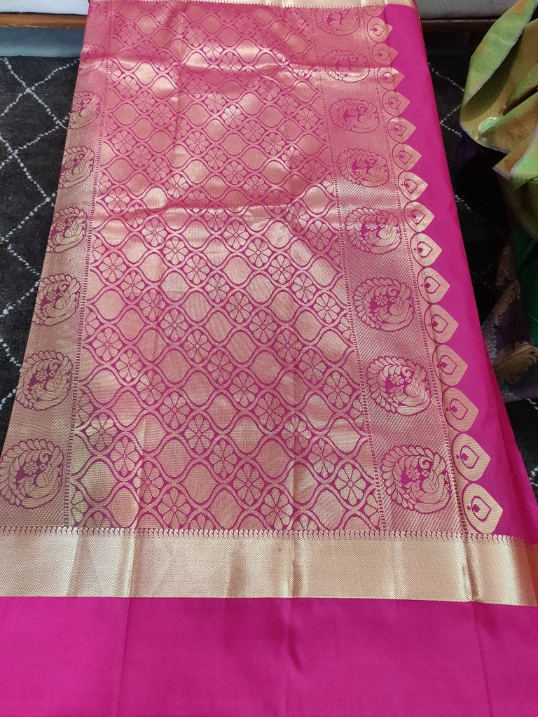 Bottle green Kanchi Silk Blend Heavy Traditional Look Sarees with Rich Zari Borders K8