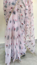 Load image into Gallery viewer, Designer Peachy Pink Organza Printed Pearl Lacer Saree SP26 - Ethnic&#39;s By Anvi Creations